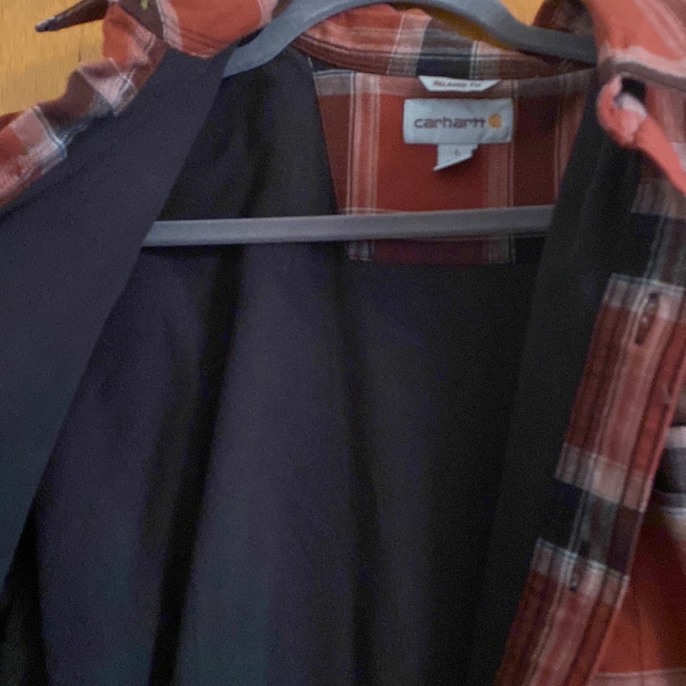 Carhartt flannel - Picture 2 of 3